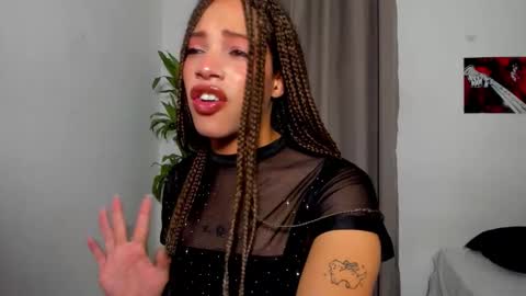 Snapshot of catty_noir1 chatting on February 2, 9:46 pm Catty online show from February 2, 9:46 pm