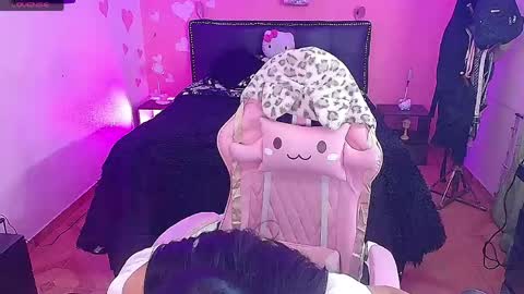 caty_block online show from May 5, 3:42 pm