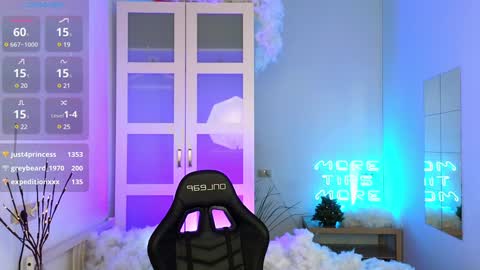 caty_cuddly online show from December 21, 12:31 am