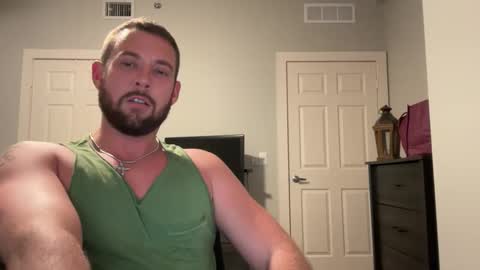 Snapshot of cboyy20 chatting on May 16, 4:31 am cboyy20 online show from May 16, 4:31 am