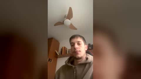 Snapshot of ccc104513 chatting on December 5, 9:40 am ccc104513 online show from December 5, 9:40 am