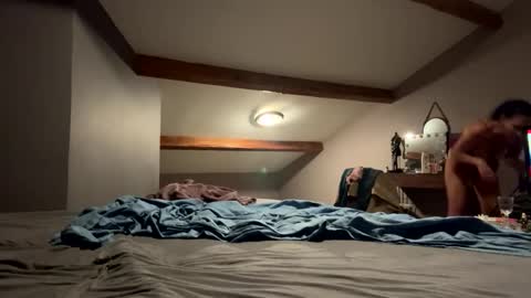 cclovefrench online show from September 9, 9:58 pm