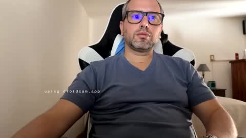 Snapshot of ccmhp1 chatting on October 19, 6:41 pm Tomys online show from October 19, 6:41 pm