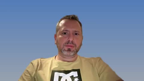 Snapshot of ccmhp1 chatting on November 22, 10:20 pm Tomys online show from November 22, 10:20 pm