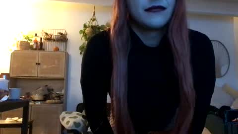 Snapshot of cd_desiree chatting on December 8, 3:53 am Sissy boy online show from December 8, 3:53 am