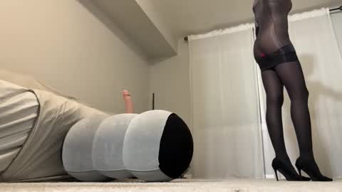 cd_pr1nc3ss online show from November 1, 1:51 am