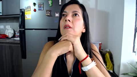 ceci online show from February 17, 10:03 pm