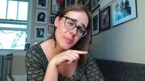 Cecily Saint Claire online show from December 4, 3:54 pm