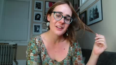 Cecily Saint Claire online show from December 13, 2:38 pm