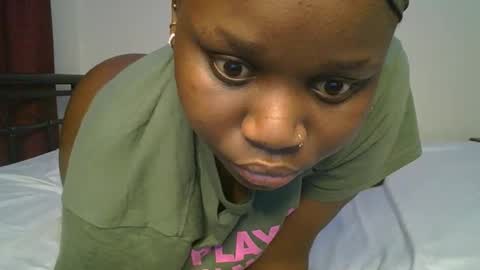 ceepretty25 online show from May 19, 2:23 pm