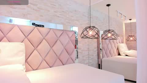 Snapshot of celene_midnight chatting on March 1, 10:42 pm CELENE online show from March 1, 10:42 pm