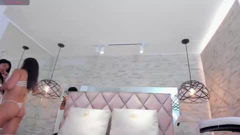 Snapshot of celene_midnight chatting on November 18, 6:56 pm CELENE online show from November 18, 6:56 pm