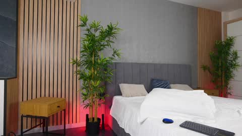 Celestara online show from December 19, 2:13 pm