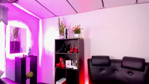 celeste_bdsm online show from April 30, 4:57 pm