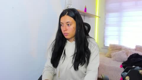 celeste_bonnet1 online show from November 29, 7:17 pm