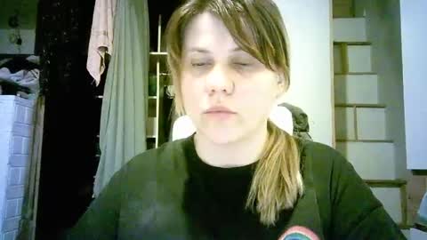 celeste_naughty_ online show from April 3, 10:57 am