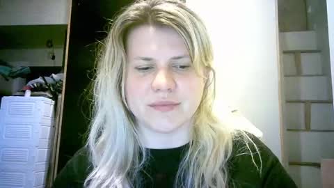 celeste_naughty_ online show from May 28, 10:34 am