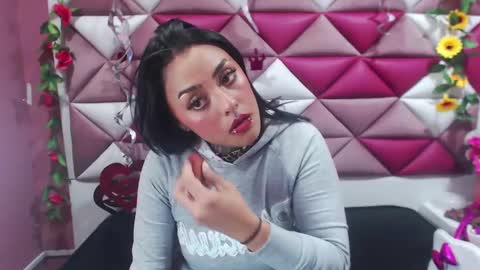 Snapshot of celeste_owen18 chatting on February 7, 2:50 am celeste owen18 online show from February 7, 2:50 am