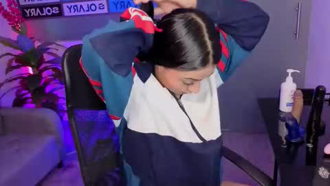 Snapshot of celeste_owen18 chatting on December 4, 2:43 am celeste owen18 online show from December 4, 2:43 am