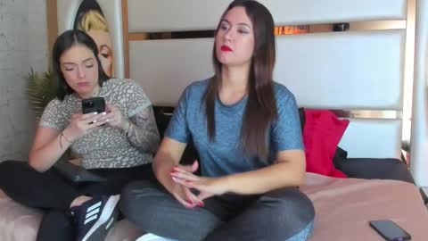 celeste_starsss online show from February 2, 9:24 pm