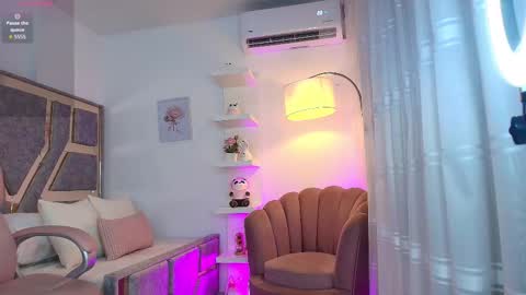 Snapshot of celestecute_ chatting on October 25, 12:51 am Celeste   INSTAGRAM Celestecute 01 online show from October 25, 12:51 am