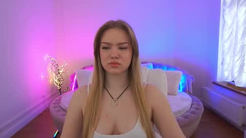 celestenoirr online show from March 19, 7:45 am