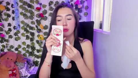 Snapshot of celestinepurple chatting on December 27, 7:35 pm Celestineeeeee online show from December 27, 7:35 pm