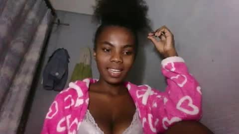 celinah08 online show from May 2, 6:13 pm