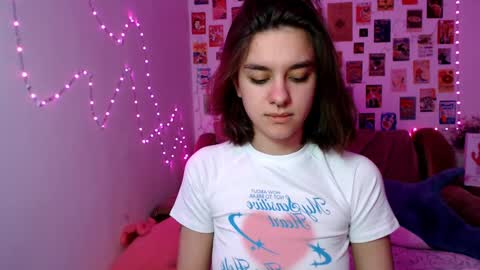 Snapshot of celine_dionn chatting on December 6, 3:33 pm Celine online show from December 6, 3:33 pm