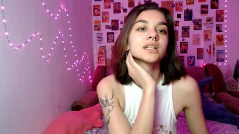Snapshot of celine_dionn chatting on December 12, 3:27 pm Celine online show from December 12, 3:27 pm