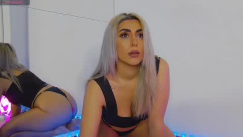 Snapshot of celinemeyerr chatting on January 19, 6:17 am CelineMeyer online show from January 19, 6:17 am