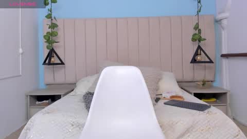 Snapshot of cellesteevans chatting on February 25, 3:09 am Celeste online show from February 25, 3:09 am