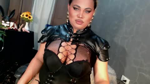 Snapshot of cellinekittcumerr chatting on May 29, 3:21 pm cellinekittcumerr online show from May 29, 3:21 pm
