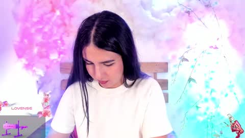 Hello guys my name is Sofi and Lizzie and  Vanessa online show from February 17, 5:32 pm