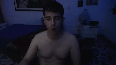 Snapshot of centurionjohnny chatting on December 10, 7:58 am centurionjohnny online show from December 10, 7:58 am