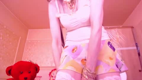 Snapshot of cerisedodd chatting on February 18, 8:05 am Cerise online show from February 18, 8:05 am