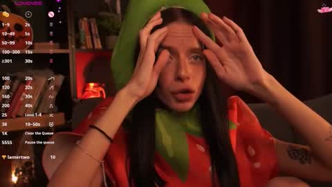 Snapshot of ceserisu chatting on October 30, 9:37 pm Casey online show from October 30, 9:37 pm