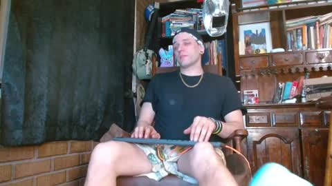 Snapshot of cguffey2284 chatting on February 25, 2:14 am cguffey2284 online show from February 25, 2:14 am