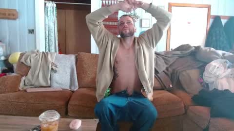 Snapshot of cguffey2284 chatting on February 8, 5:27 pm cguffey2284 online show from February 8, 5:27 pm