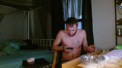 Snapshot of cguffey2284 chatting on February 16, 2:13 pm cguffey2284 online show from February 16, 2:13 pm