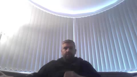 ch33ky85 online show from December 2, 1:13 pm