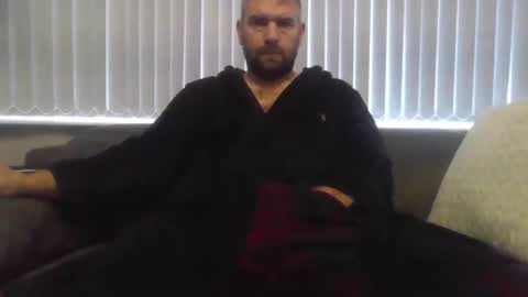 ch33ky85 online show from November 27, 12:51 pm