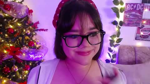 Snapshot of chaarlotte_1 chatting on December 20, 6:15 pm charlotte online show from December 20, 6:15 pm