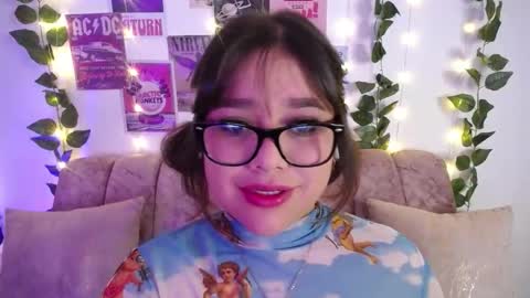 Snapshot of chaarlotte_1 chatting on January 6, 5:05 pm charlotte online show from January 6, 5:05 pm