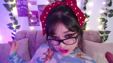 Snapshot of chaarlotte_1 chatting on January 15, 6:11 pm charlotte online show from January 15, 6:11 pm