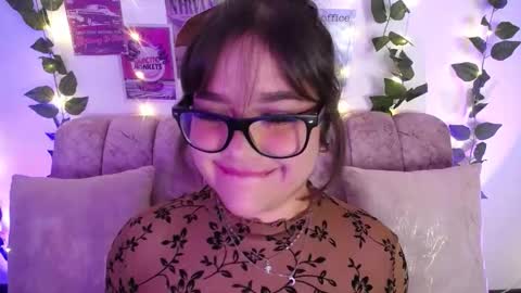 Snapshot of chaarlotte_1 chatting on February 10, 8:35 pm charlotte online show from February 10, 8:35 pm