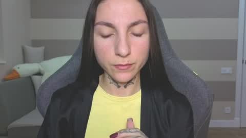 Kate online show from April 14, 6:30 am