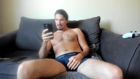 Snapshot of chadpowerz chatting on April 19, 6:10 pm Lydong online show from April 19, 6:10 pm