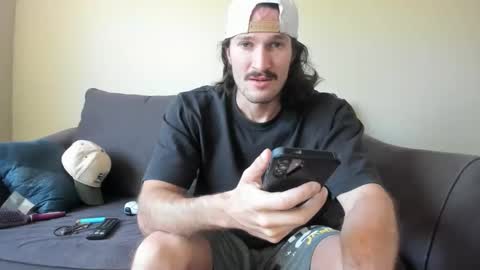 Snapshot of chadpowerz chatting on May 2, 5:07 pm Lydong online show from May 2, 5:07 pm