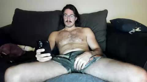 Snapshot of chadpowerz chatting on May 16, 12:18 am Lydong online show from May 16, 12:18 am
